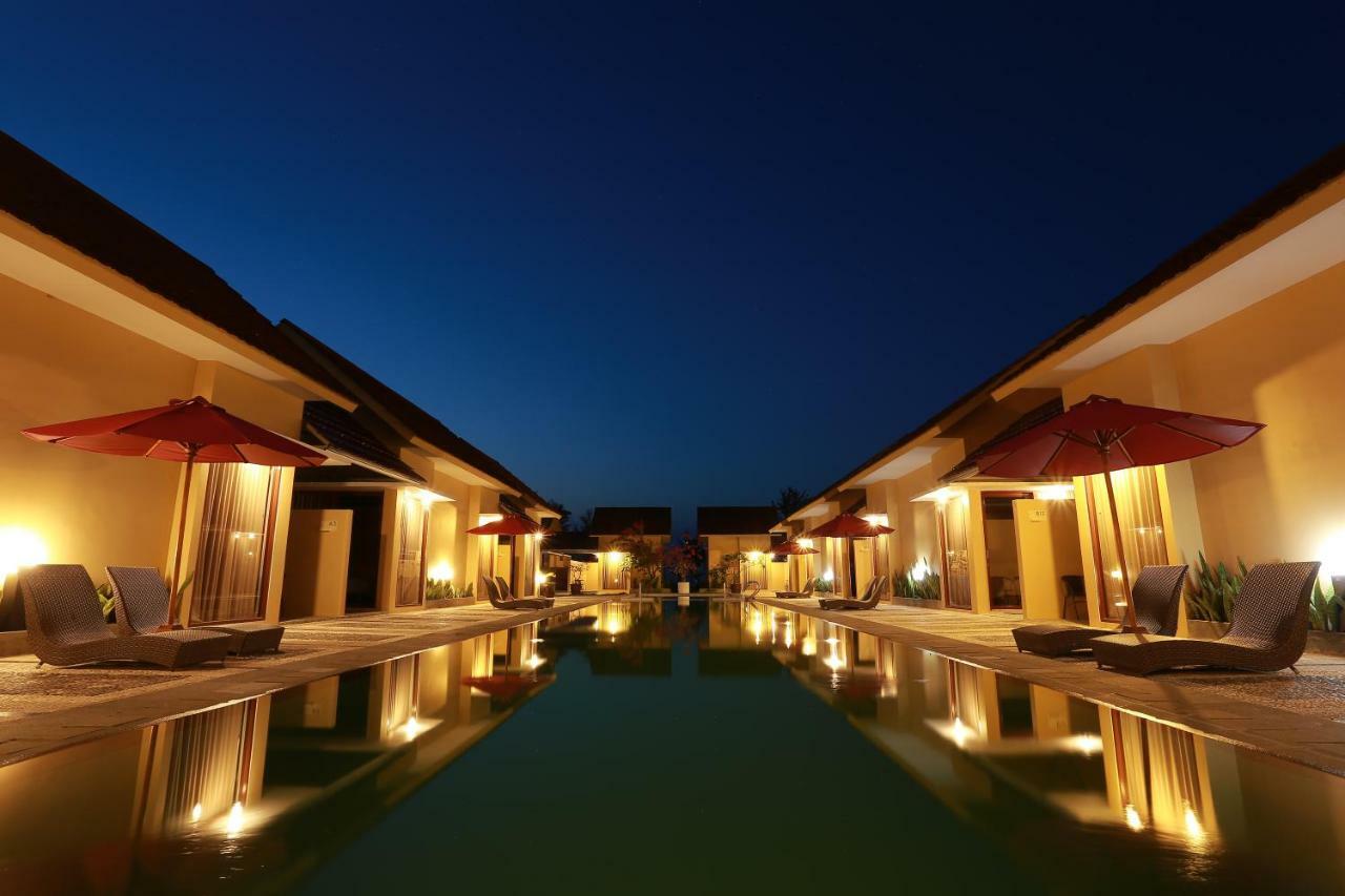 Belitung Holiday Resort Sijuk Exterior photo