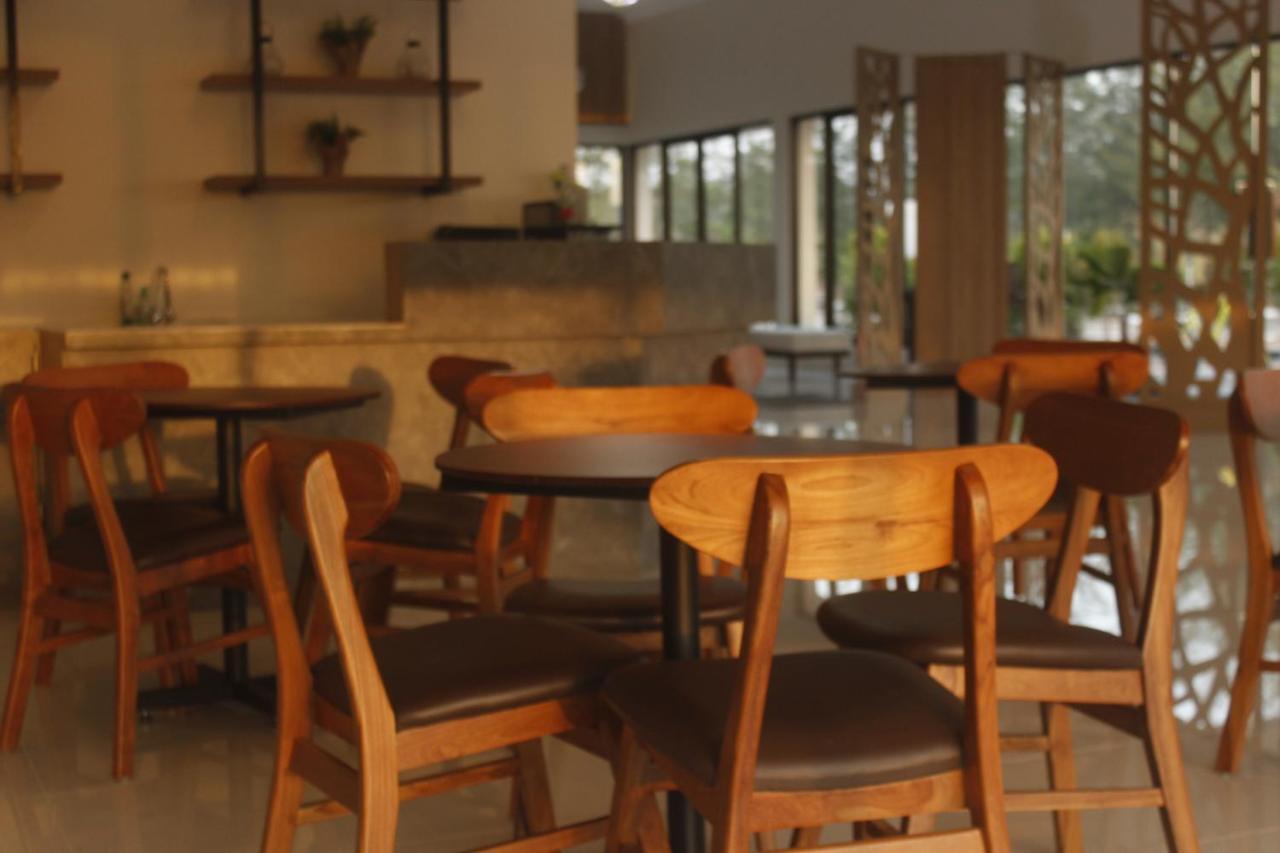 Belitung Holiday Resort Sijuk Exterior photo