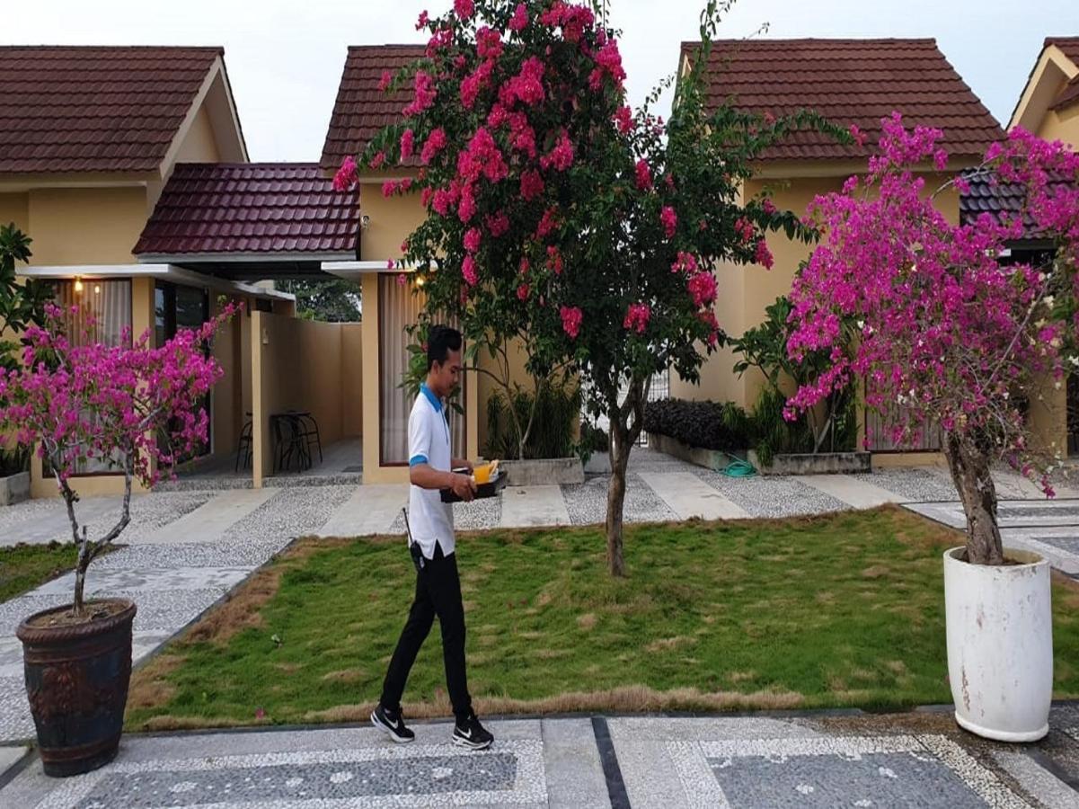 Belitung Holiday Resort Sijuk Exterior photo